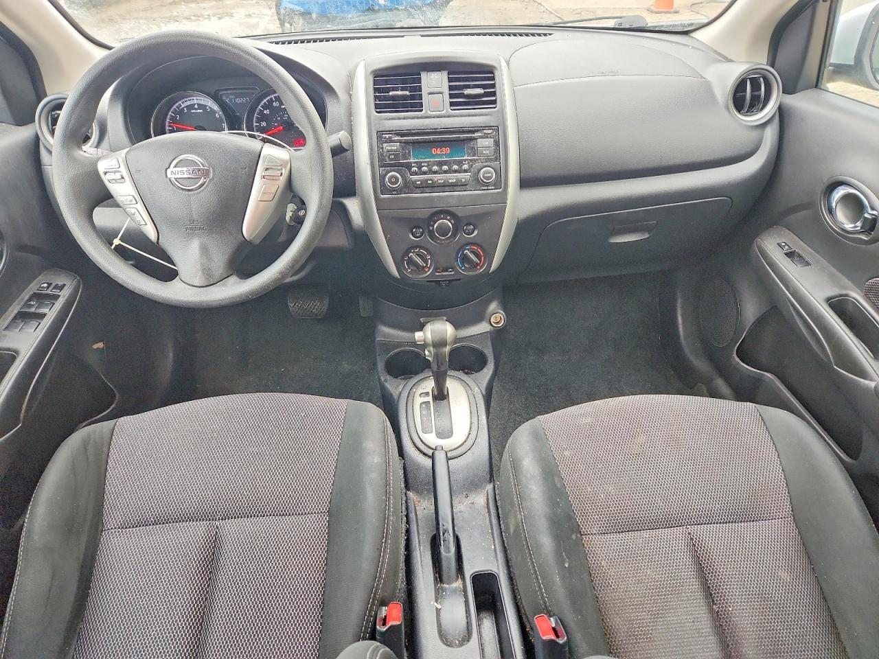 2018 NISSAN VERSA SV photo 22