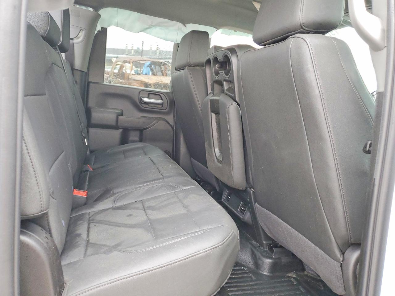 2025 CHEVROLET SILVERADO C2500 HEAVY DUTY photo 19