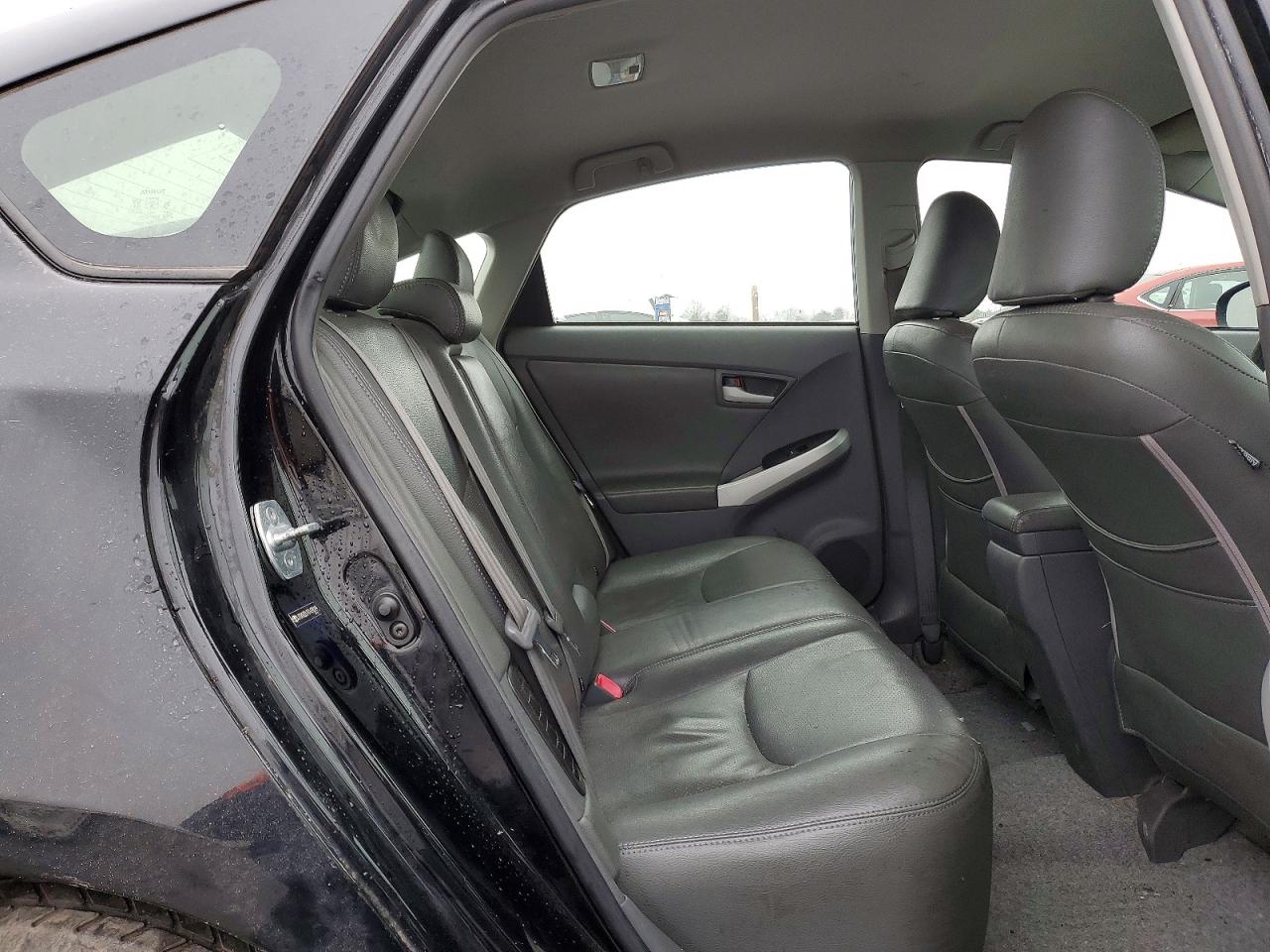 2011 TOYOTA PRIUS TWO photo 10