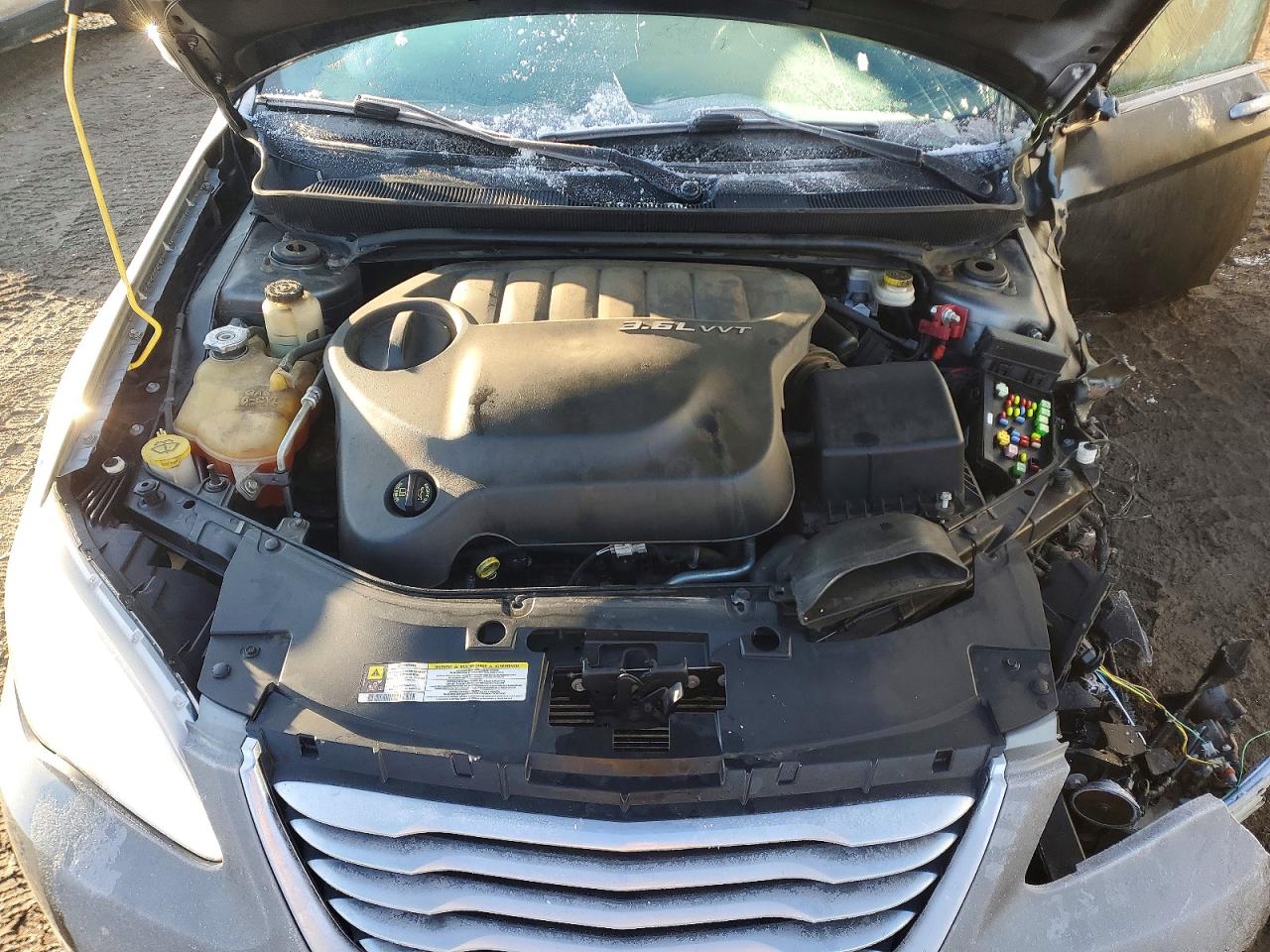 2013 CHRYSLER 200 LIMITED photo 11