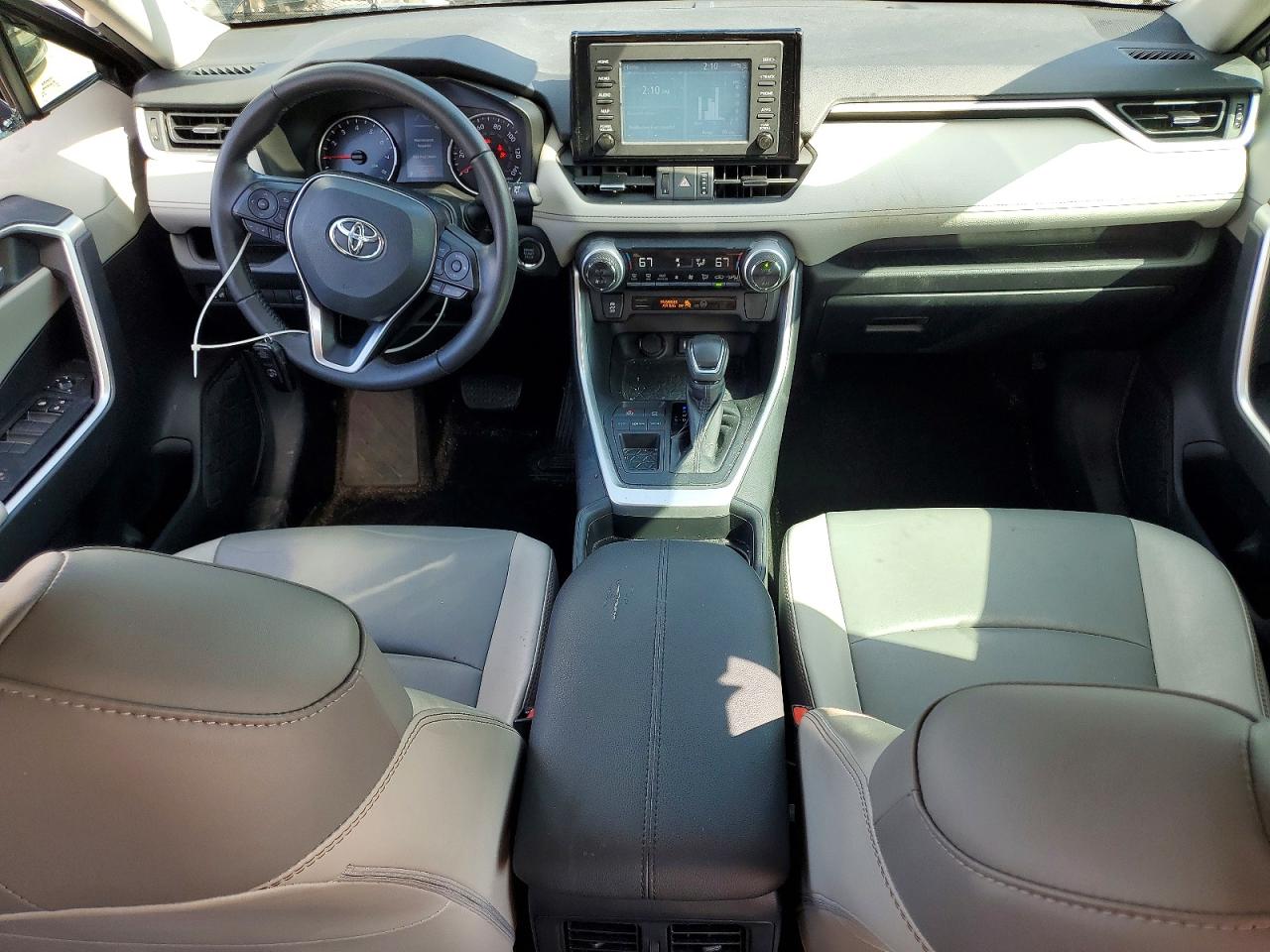 2019 TOYOTA RAV4 XLE PREMIUM photo 15