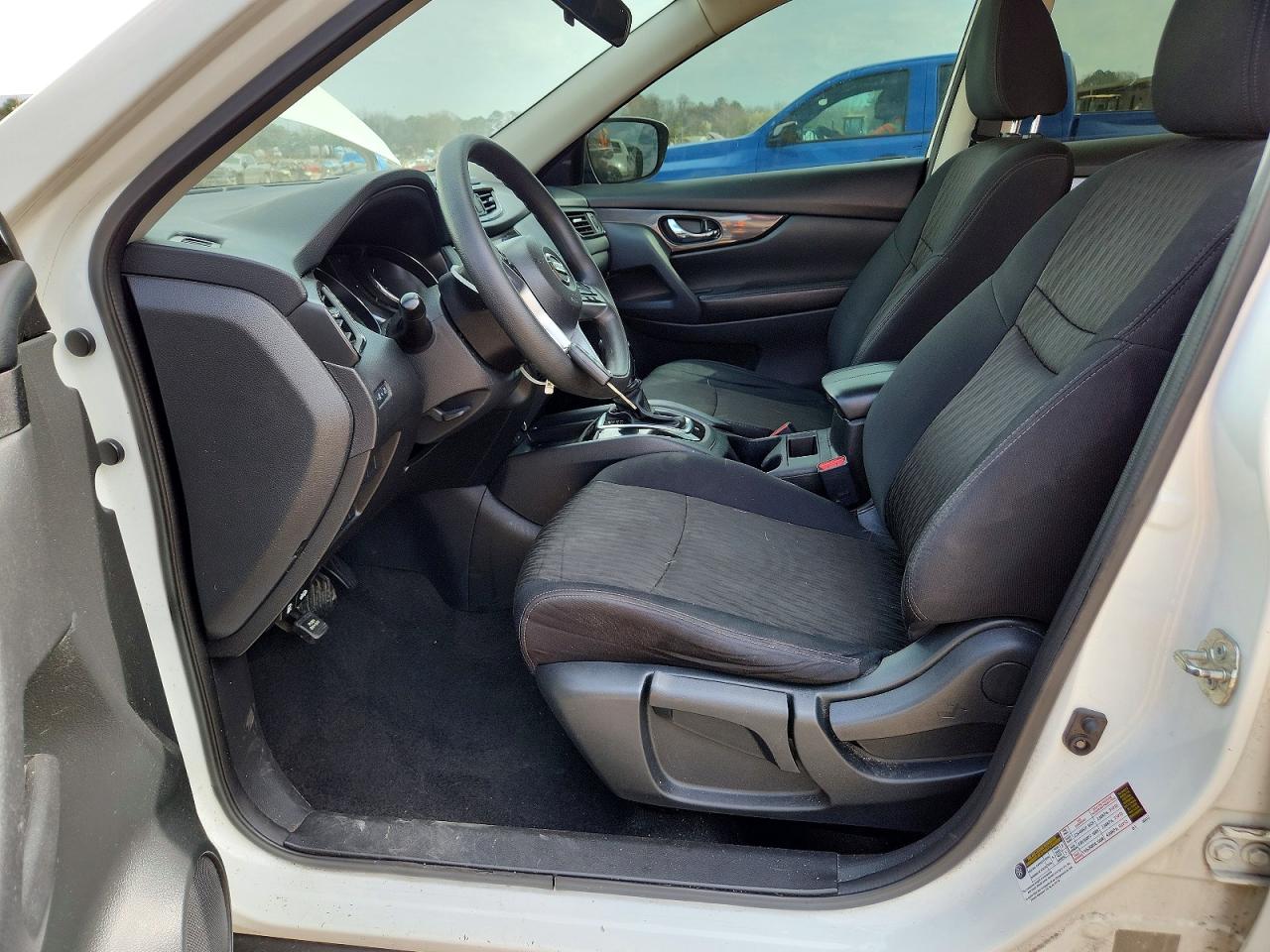 2017 NISSAN ROGUE S photo 13
