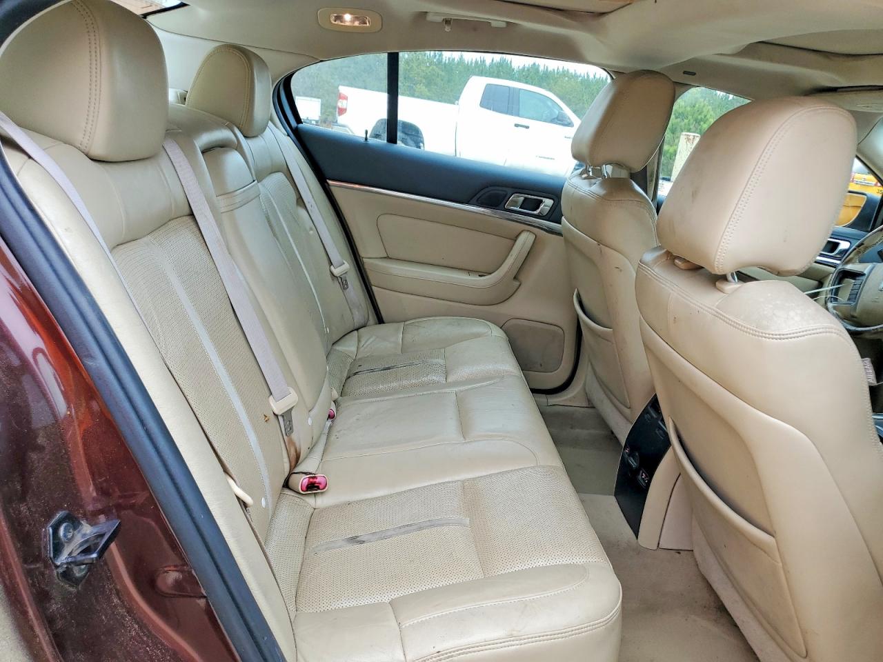 2009 LINCOLN MKS photo 10