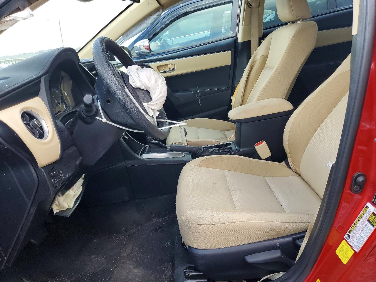 2017 TOYOTA COROLLA LE photo 7