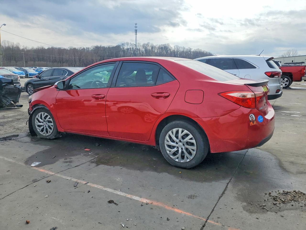 2017 TOYOTA COROLLA LE photo 2