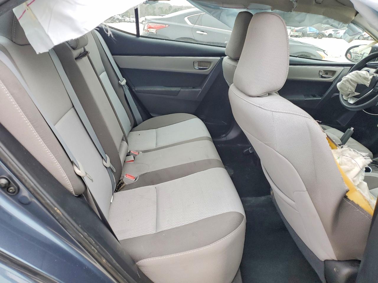 2017 TOYOTA COROLLA LE photo 19