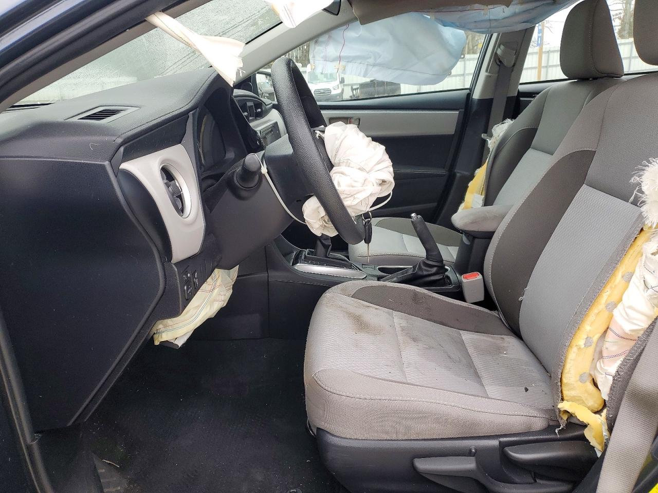 2017 TOYOTA COROLLA LE photo 13
