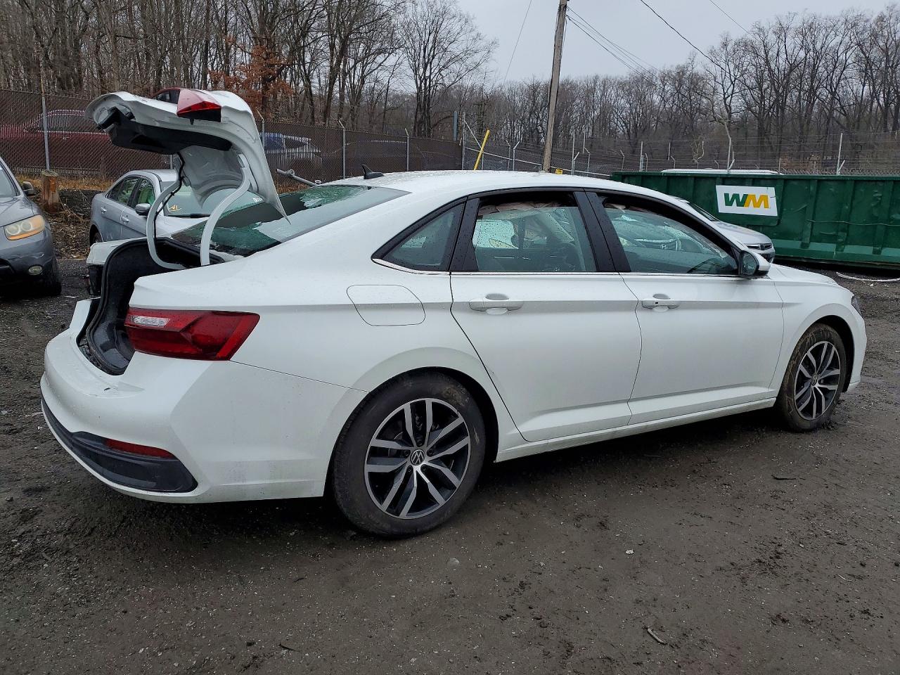 2025 VOLKSWAGEN JETTA SE photo 5