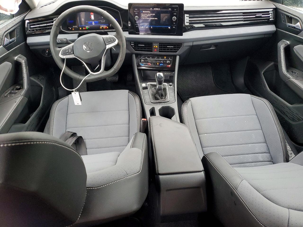 2025 VOLKSWAGEN JETTA SE photo 15