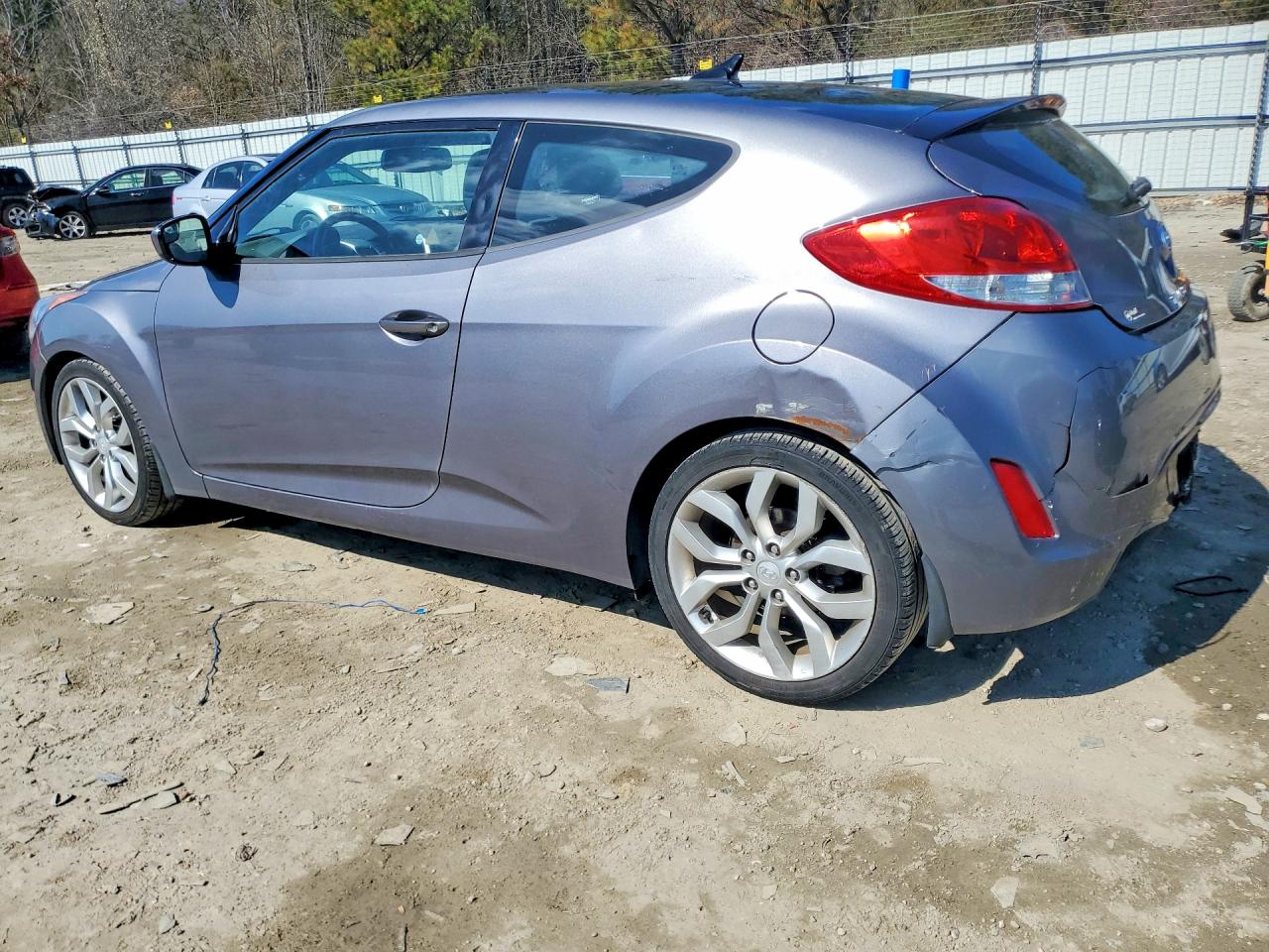 2015 HYUNDAI VELOSTER BASE photo 3