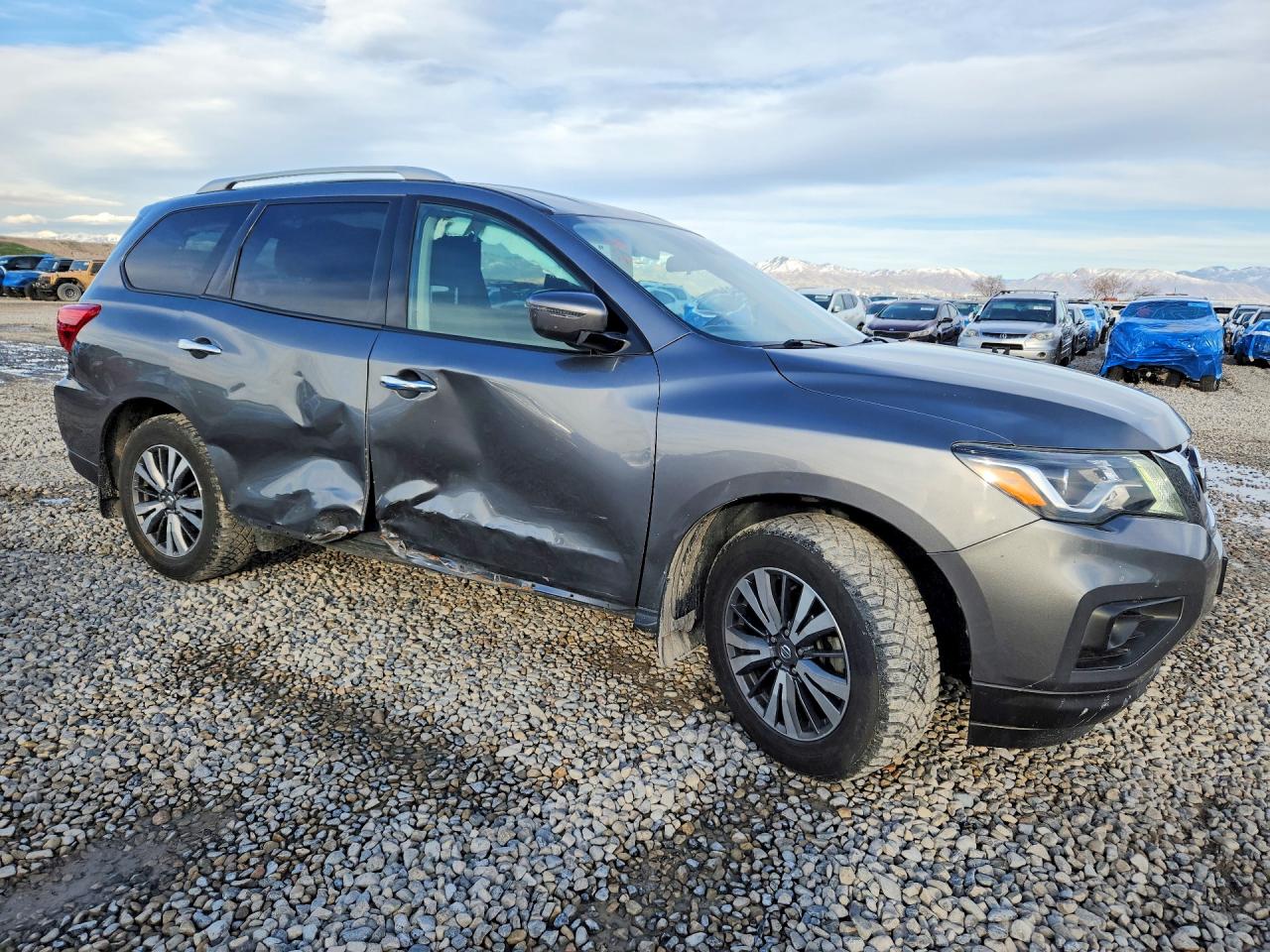 2020 NISSAN PATHFINDER S photo 7