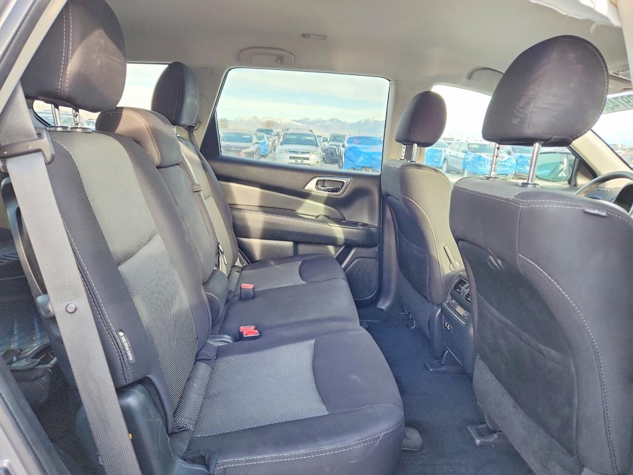 2020 NISSAN PATHFINDER S photo 21