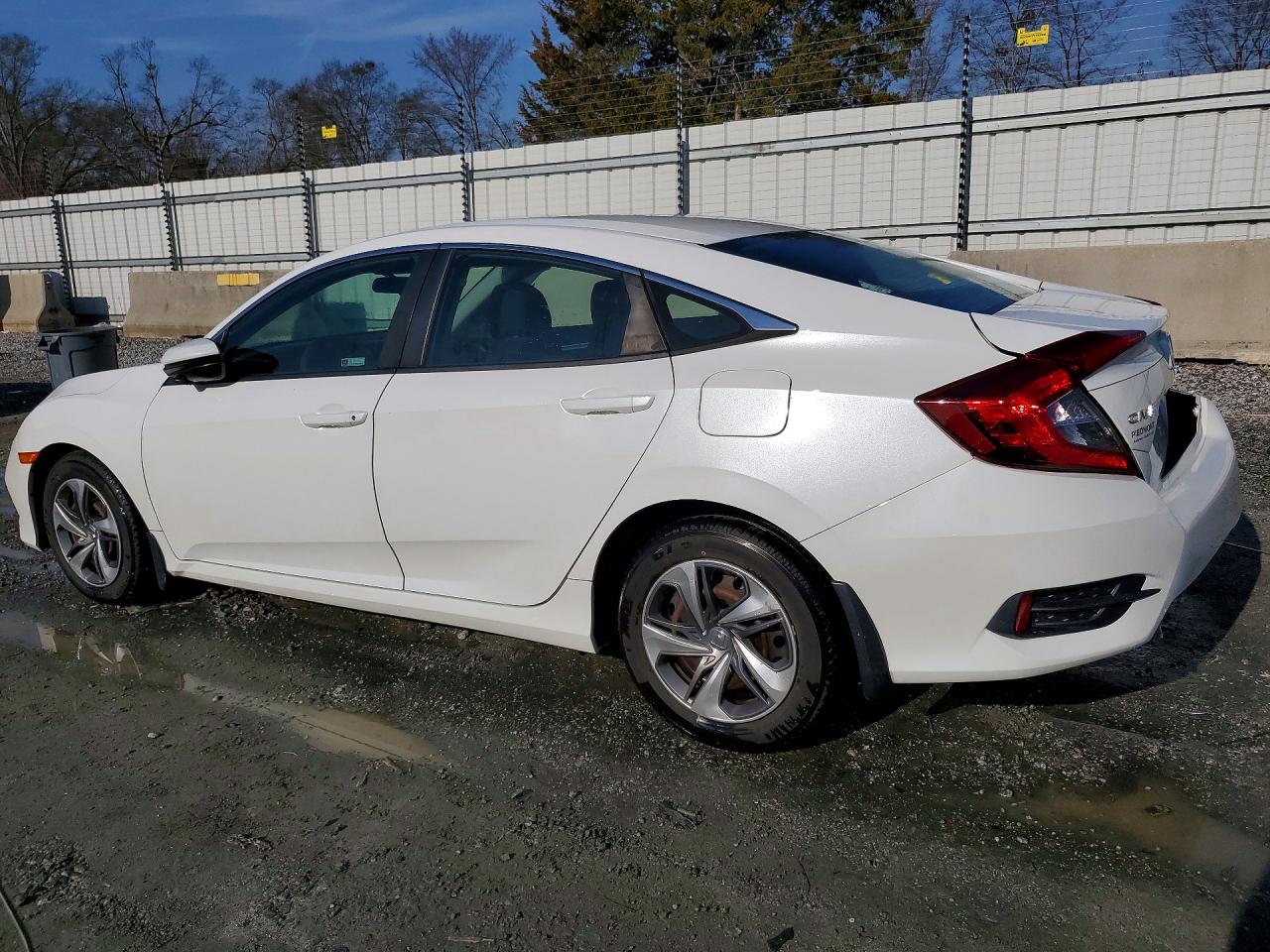 2020 HONDA CIVIC LX photo 3