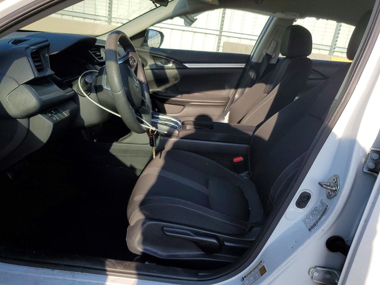 2020 HONDA CIVIC LX photo 13