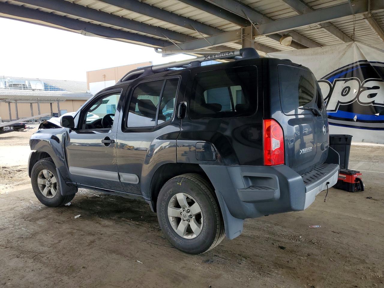 2011 NISSAN XTERRA X photo 3