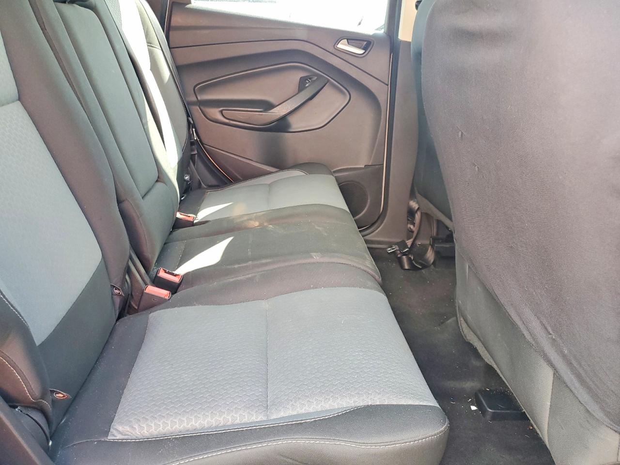 2019 FORD ESCAPE SE photo 31
