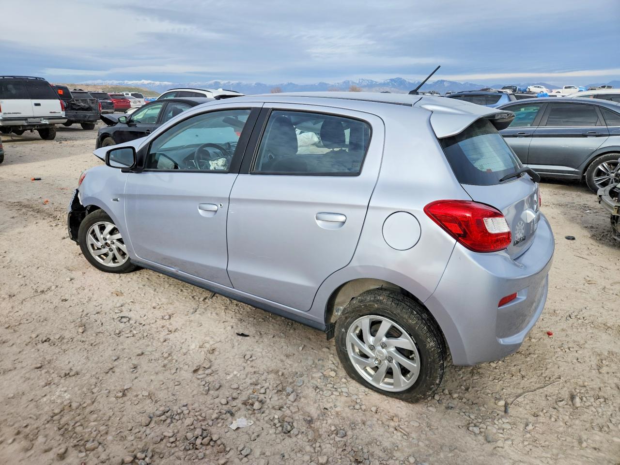 2017 MITSUBISHI MIRAGE SE photo 3