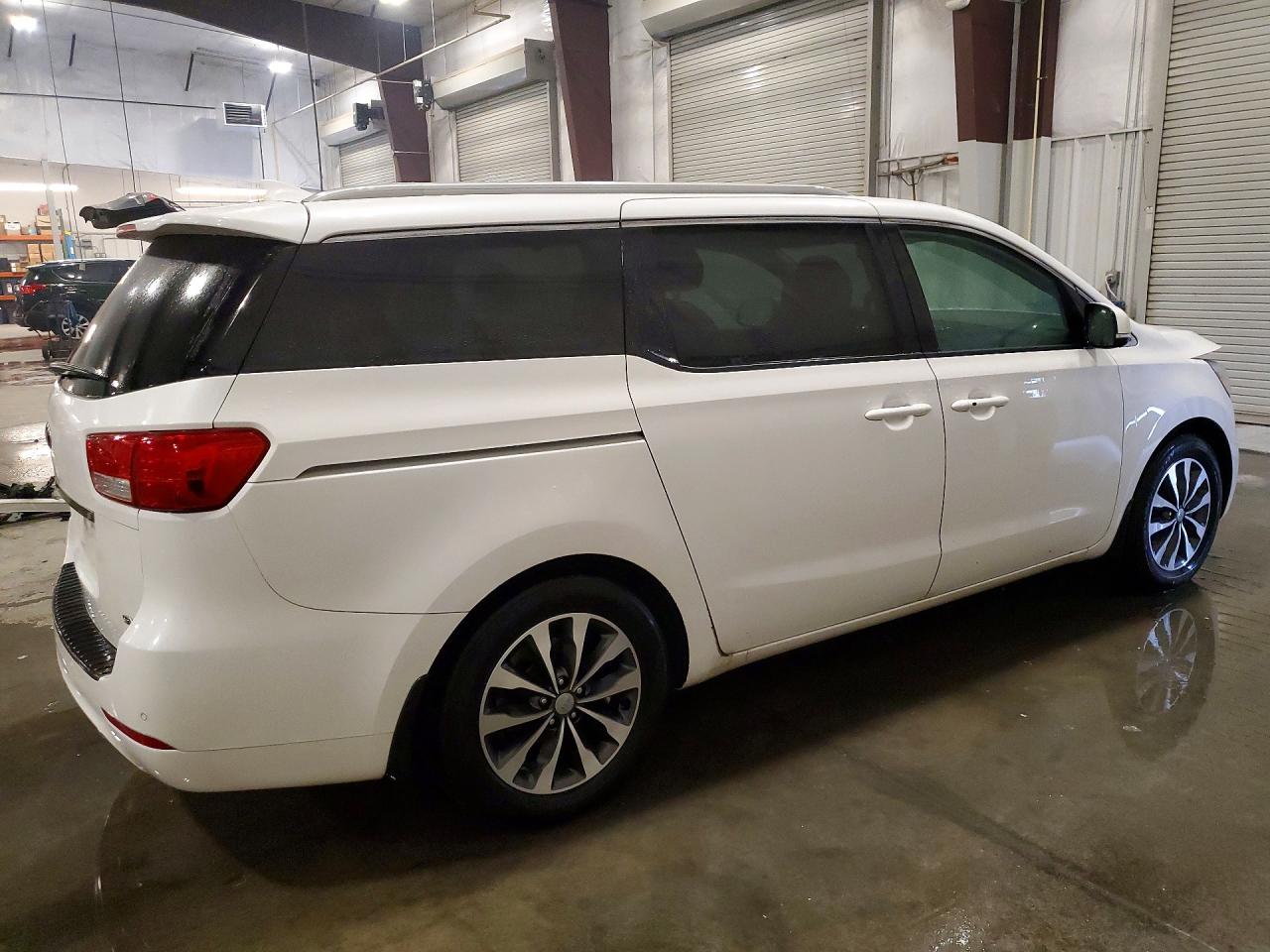2018 KIA SEDONA SX photo 7