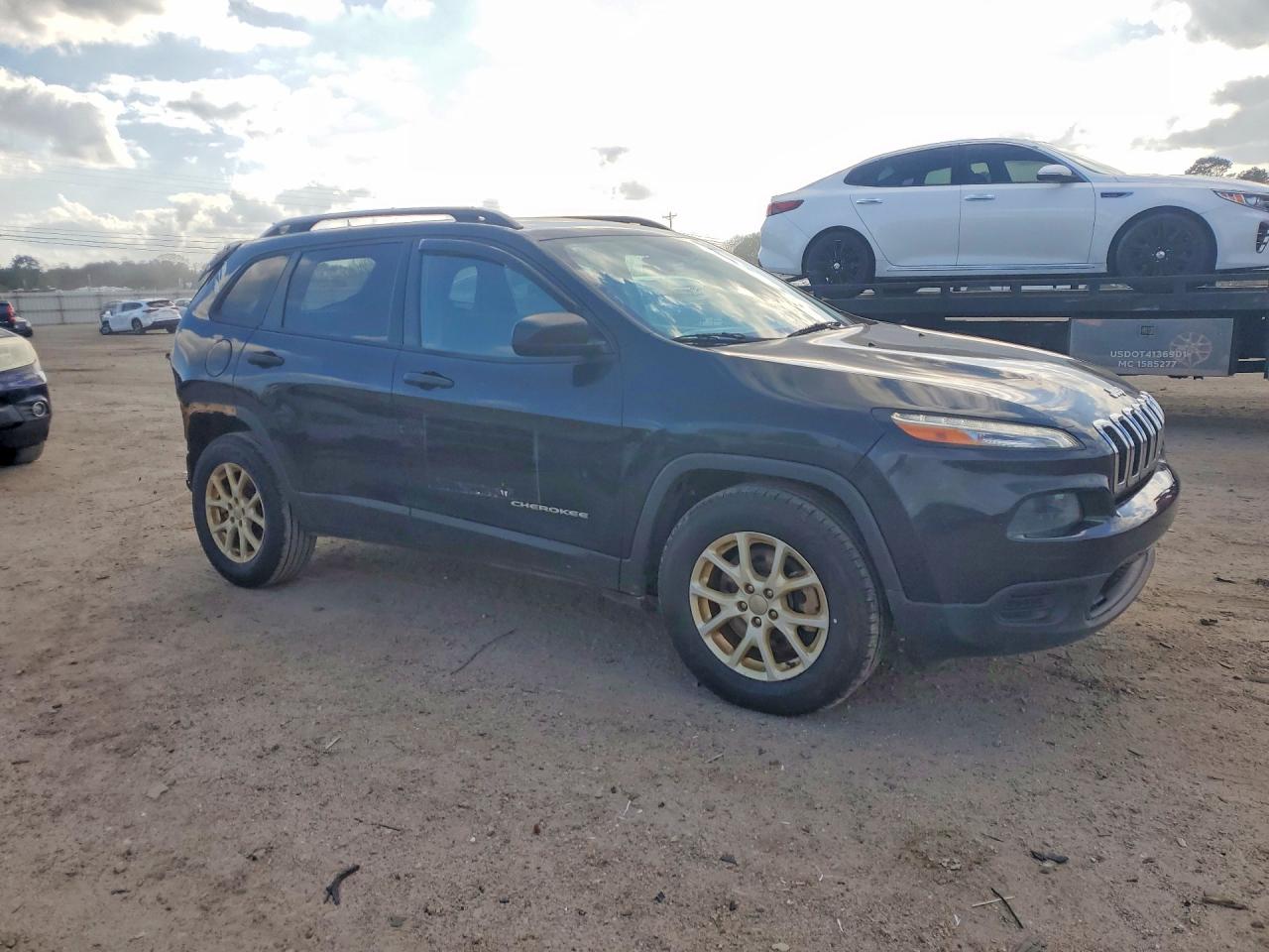 2016 JEEP CHEROKEE SPORT photo 4