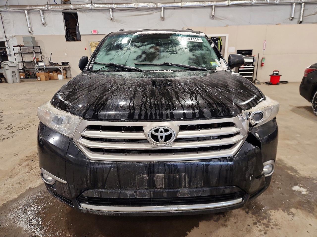 2012 TOYOTA HIGHLANDER LIMITED photo 9