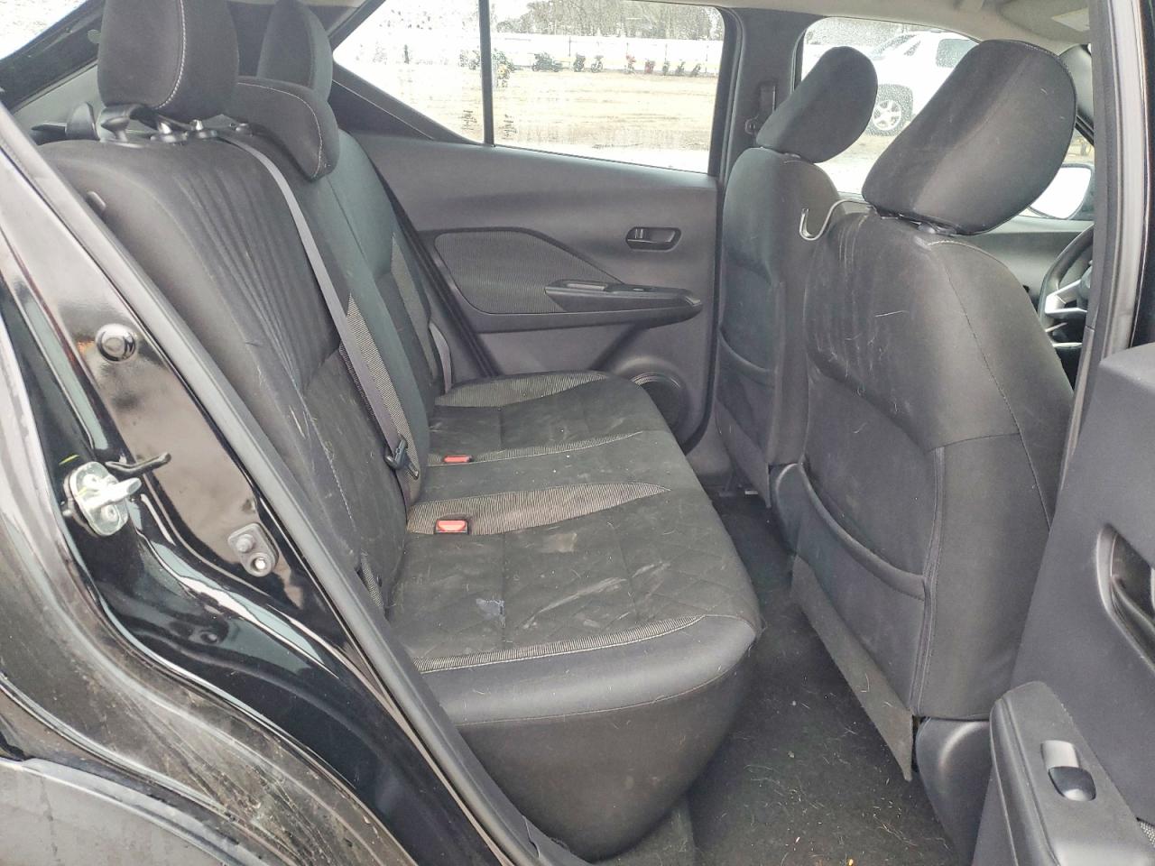 2019 NISSAN KICKS S photo 10