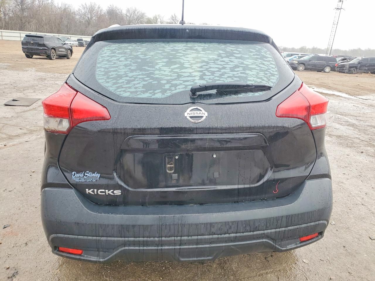 2019 NISSAN KICKS S photo 6