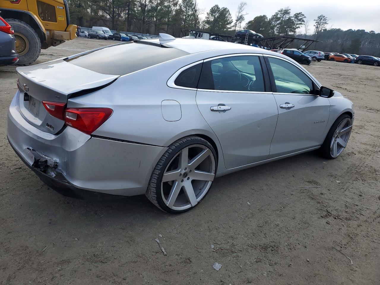 2016 CHEVROLET MALIBU LT photo 5