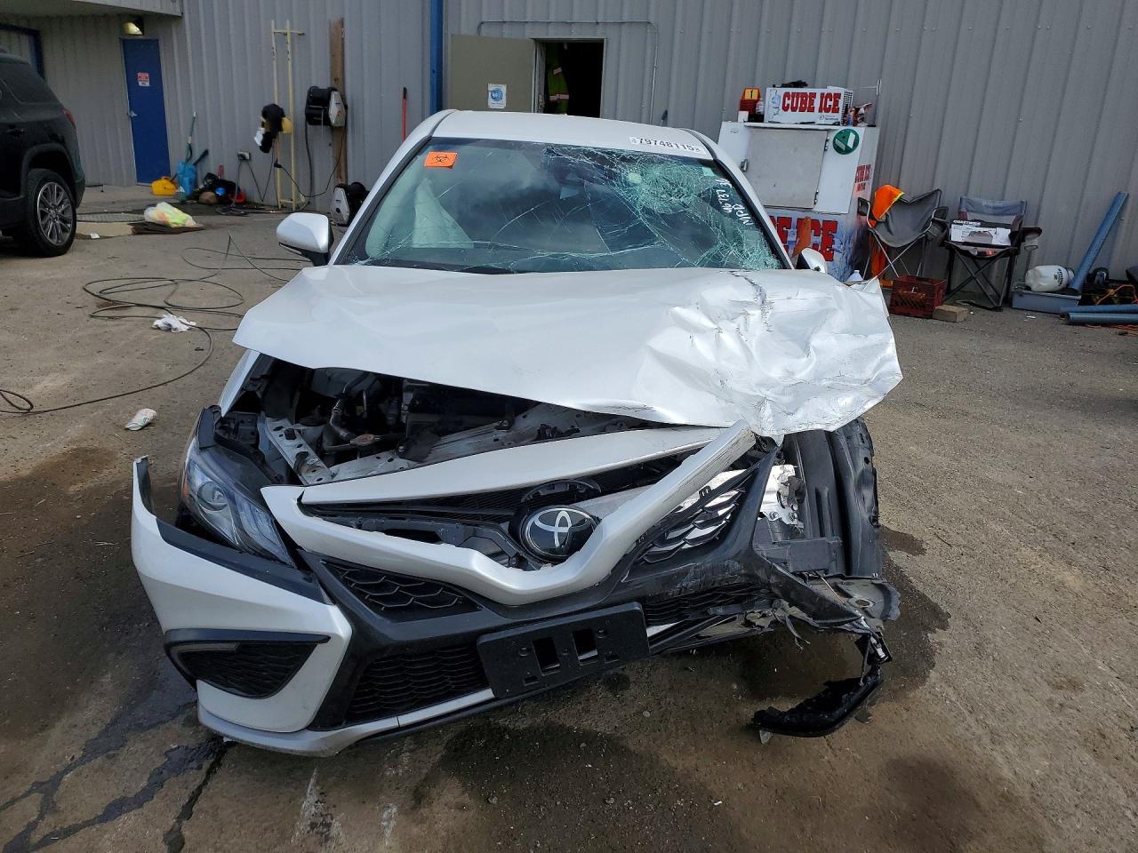 2023 TOYOTA CAMRY XSE photo 13