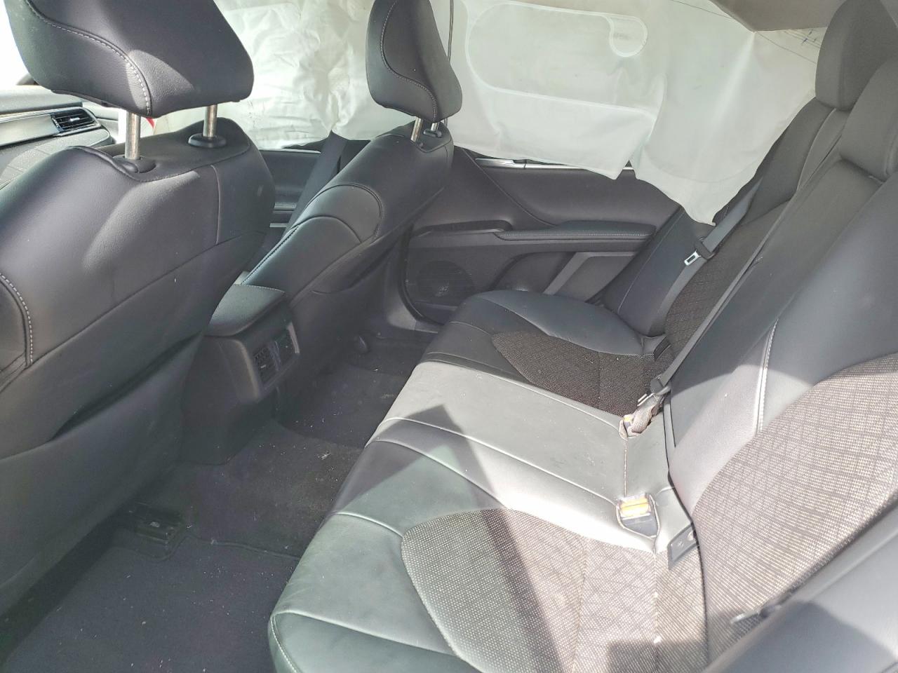 2023 TOYOTA CAMRY XSE photo 28