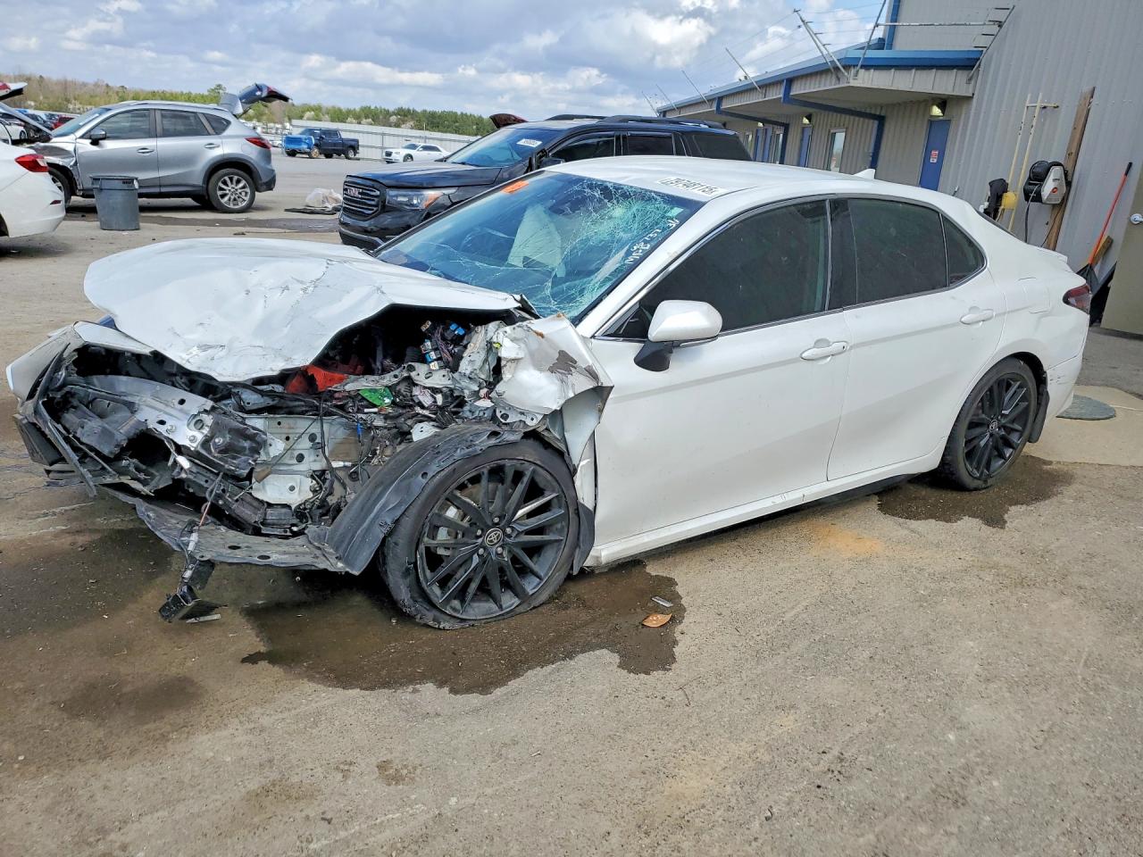 2023 TOYOTA CAMRY