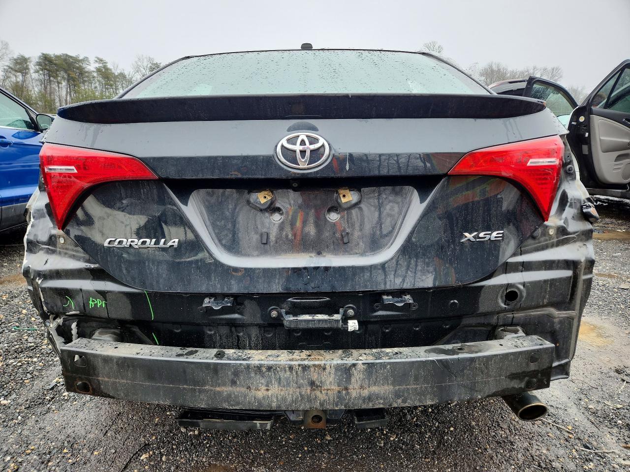 2018 TOYOTA COROLLA XSE photo 16