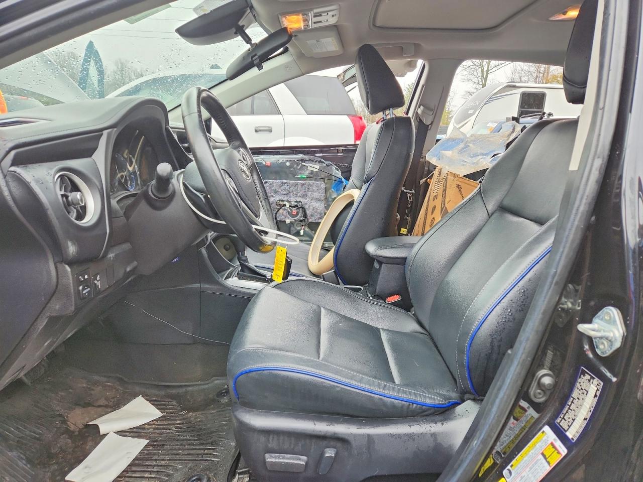 2018 TOYOTA COROLLA XSE photo 19