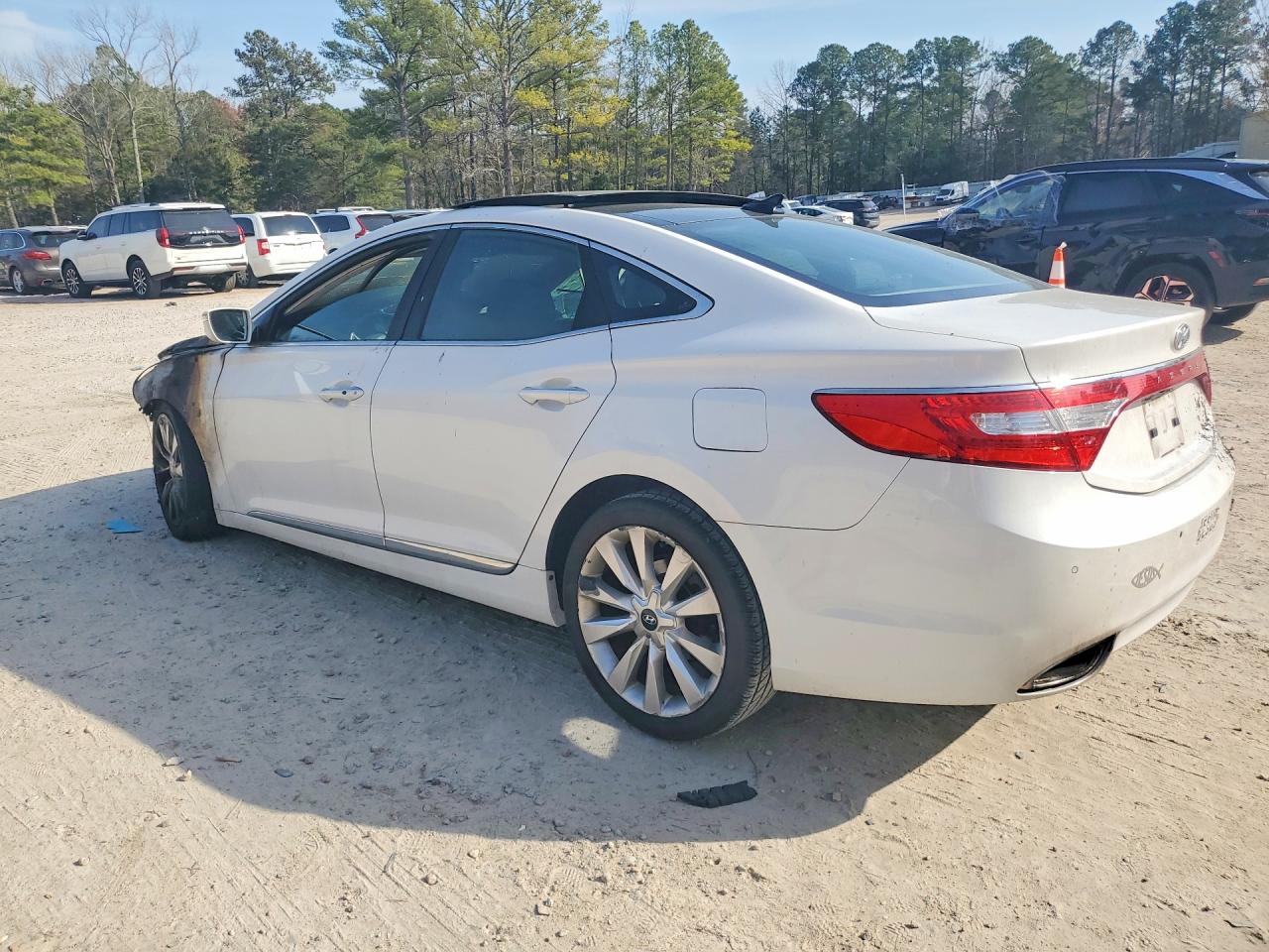 2012 HYUNDAI AZERA photo 3