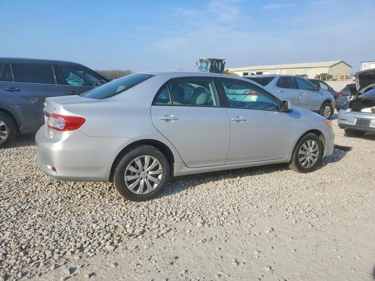 2012 TOYOTA COROLLA LE photo 7