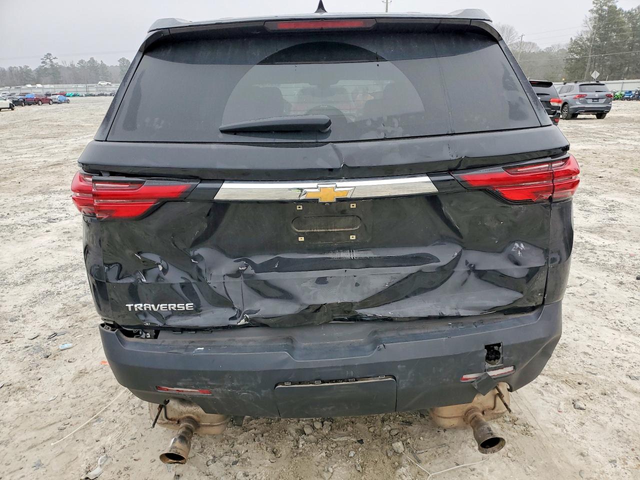 2023 CHEVROLET TRAVERSE LS photo 11