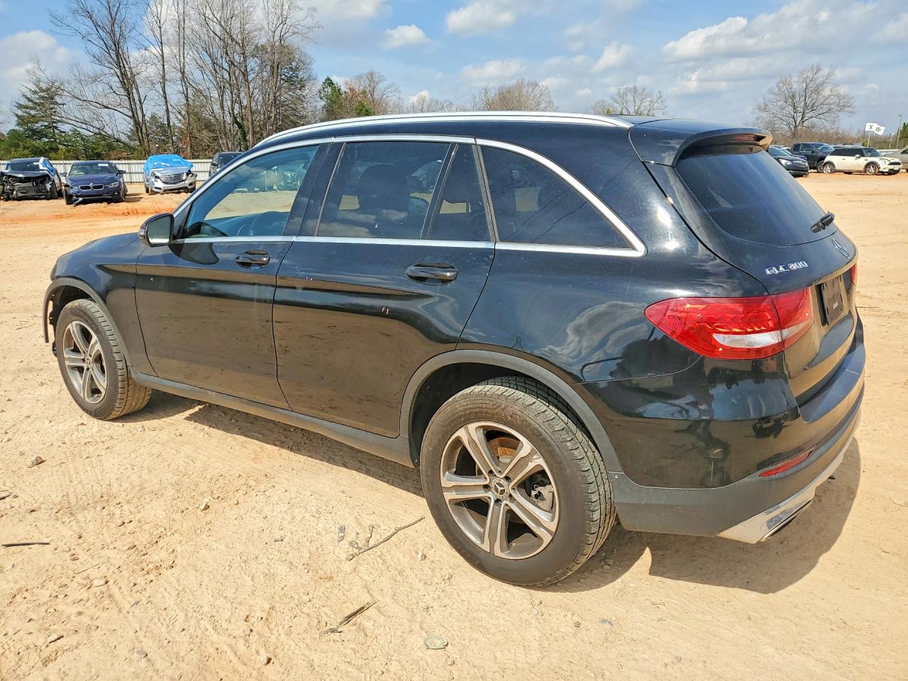 2018 MERCEDES-BENZ GLC 300 photo 3