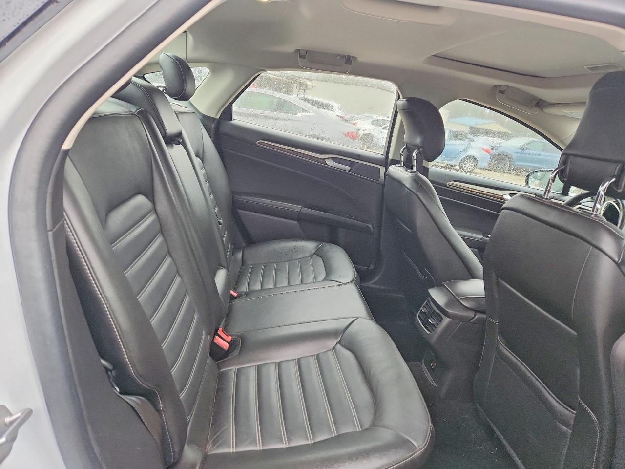 2014 FORD FUSION SE photo 10