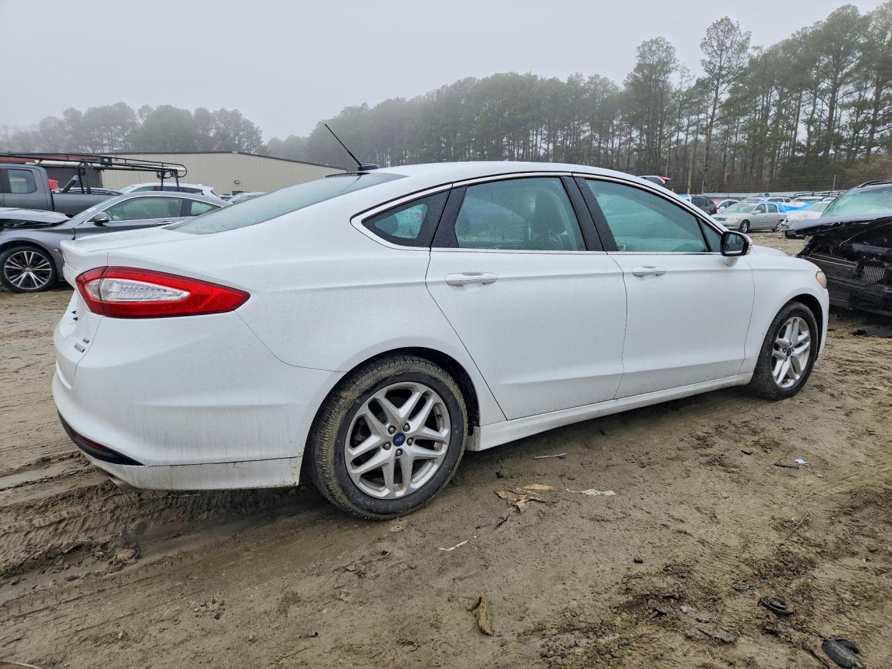 2014 FORD FUSION SE photo 3