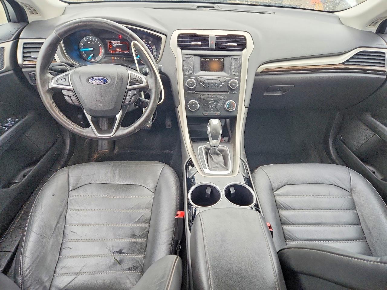 2014 FORD FUSION SE photo 8