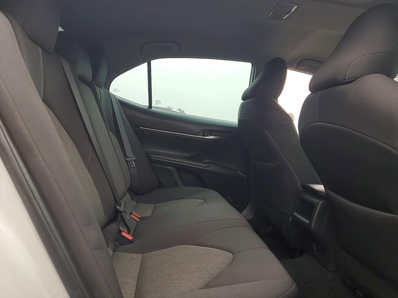 2023 TOYOTA CAMRY LE photo 10
