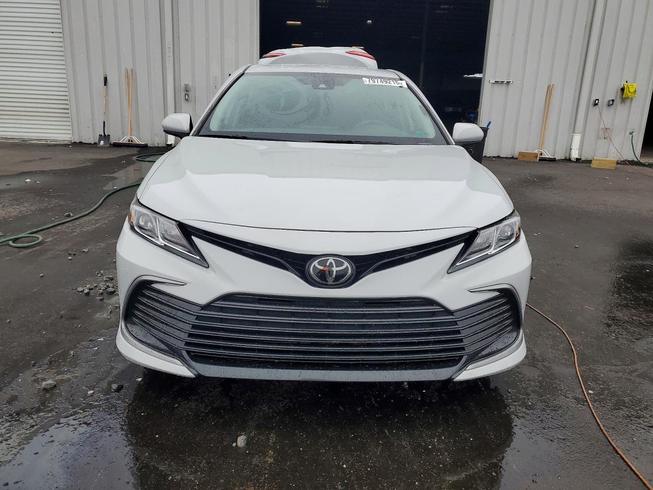 2023 TOYOTA CAMRY LE photo 5