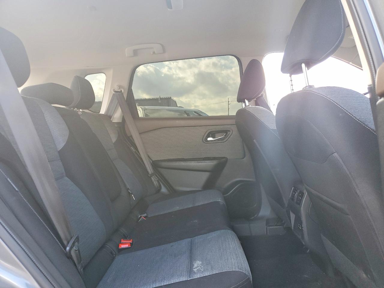 2023 NISSAN ROGUE SV photo 21