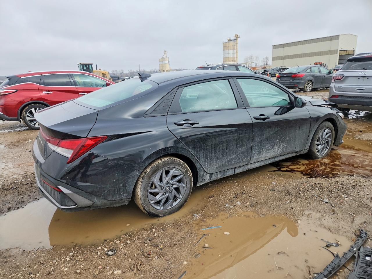 2024 HYUNDAI ELANTRA SEL photo 7