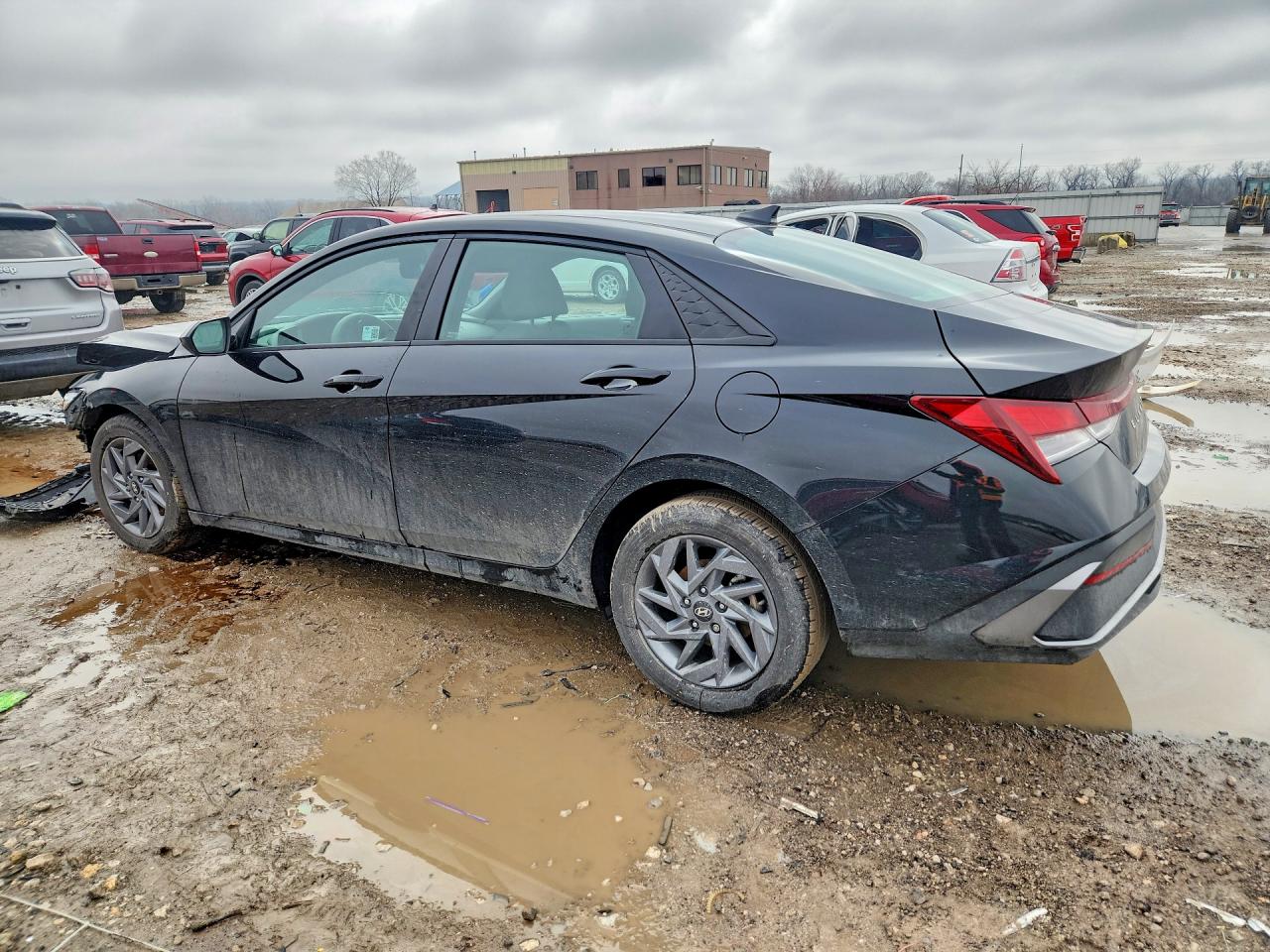 2024 HYUNDAI ELANTRA SEL photo 4