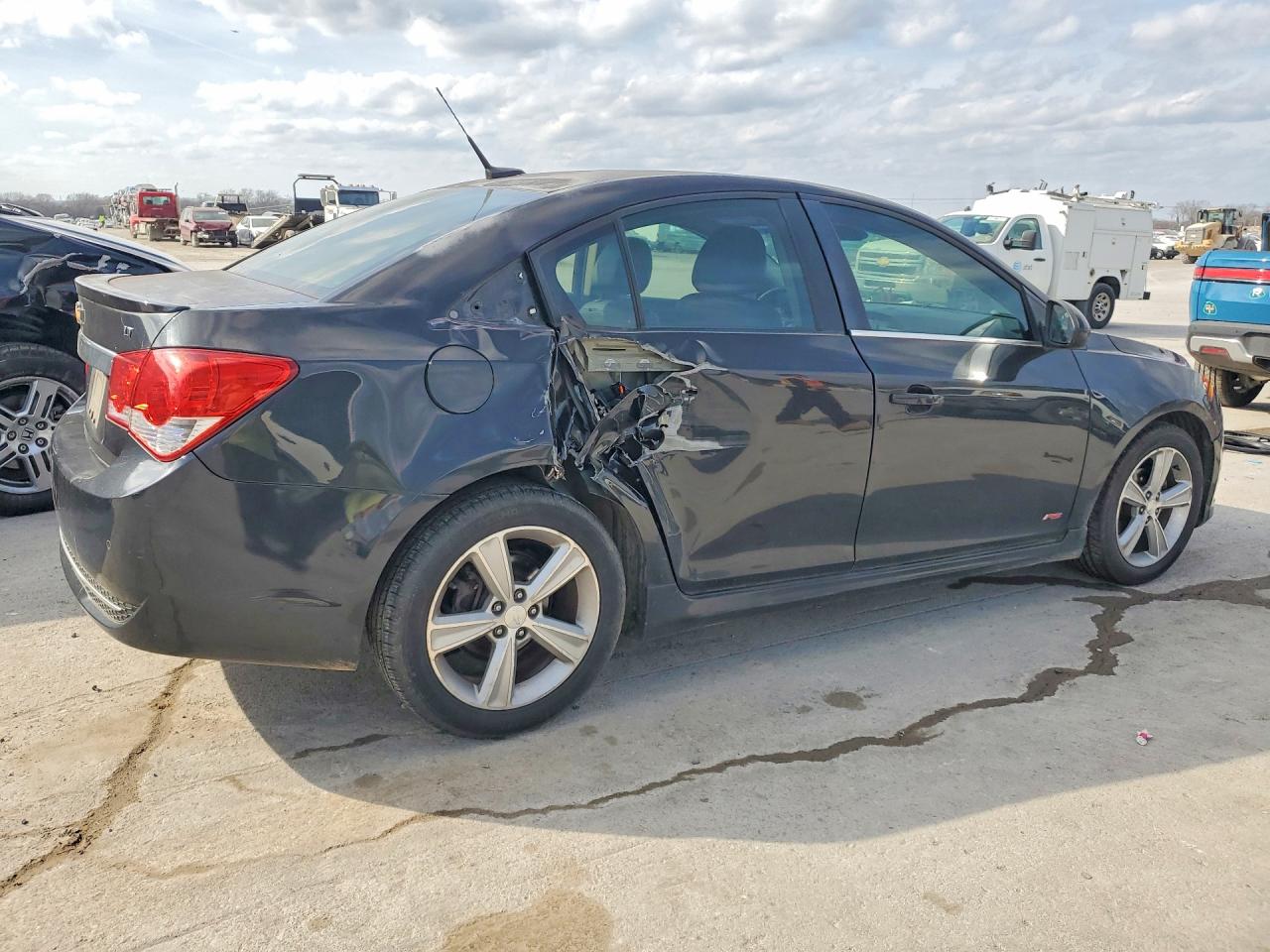 2013 CHEVROLET CRUZE LT photo 5