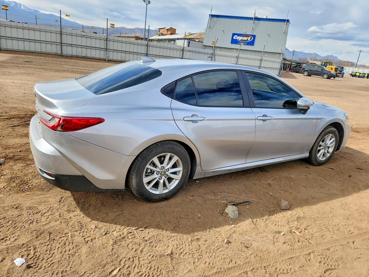 2025 TOYOTA CAMRY LE photo 5