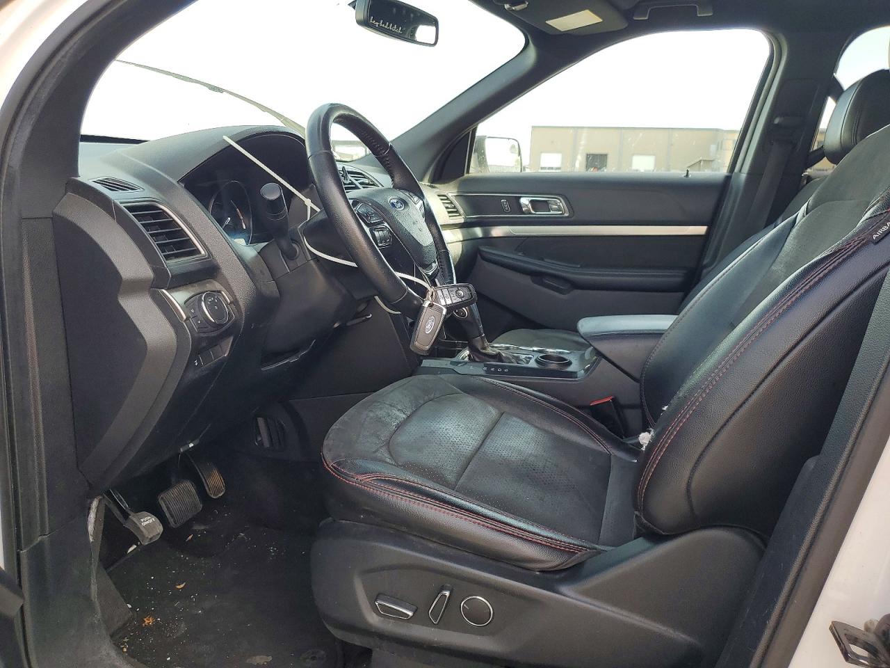 2018 FORD EXPLORER XLT photo 19