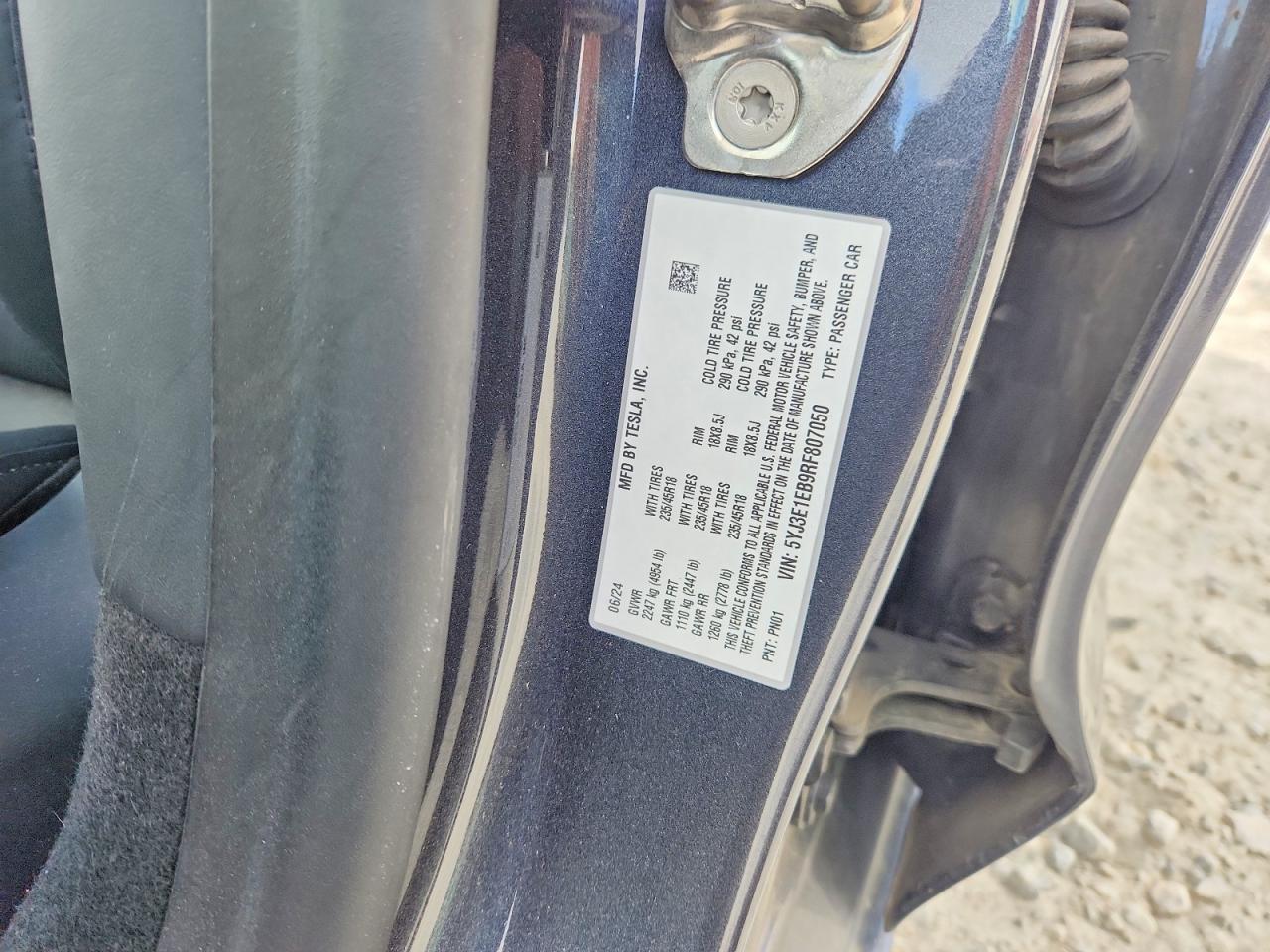 2024 TESLA MODEL 3 photo 37