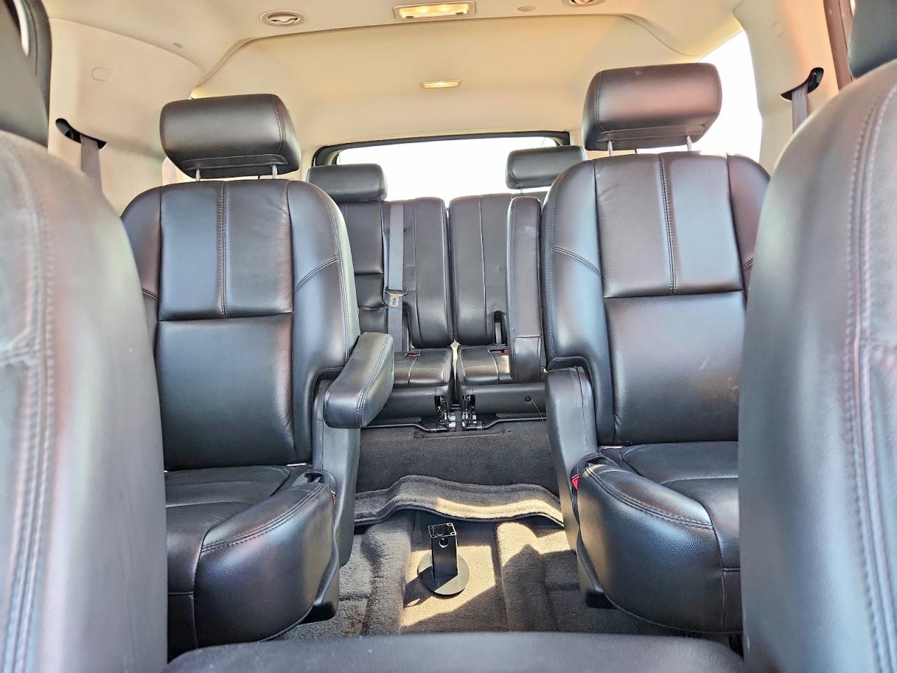 2007 CHEVROLET SUBURBAN C1500 photo 19