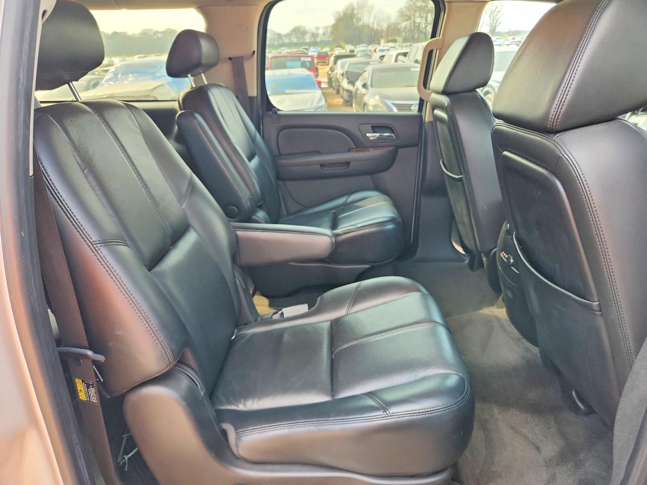 2007 CHEVROLET SUBURBAN C1500 photo 21